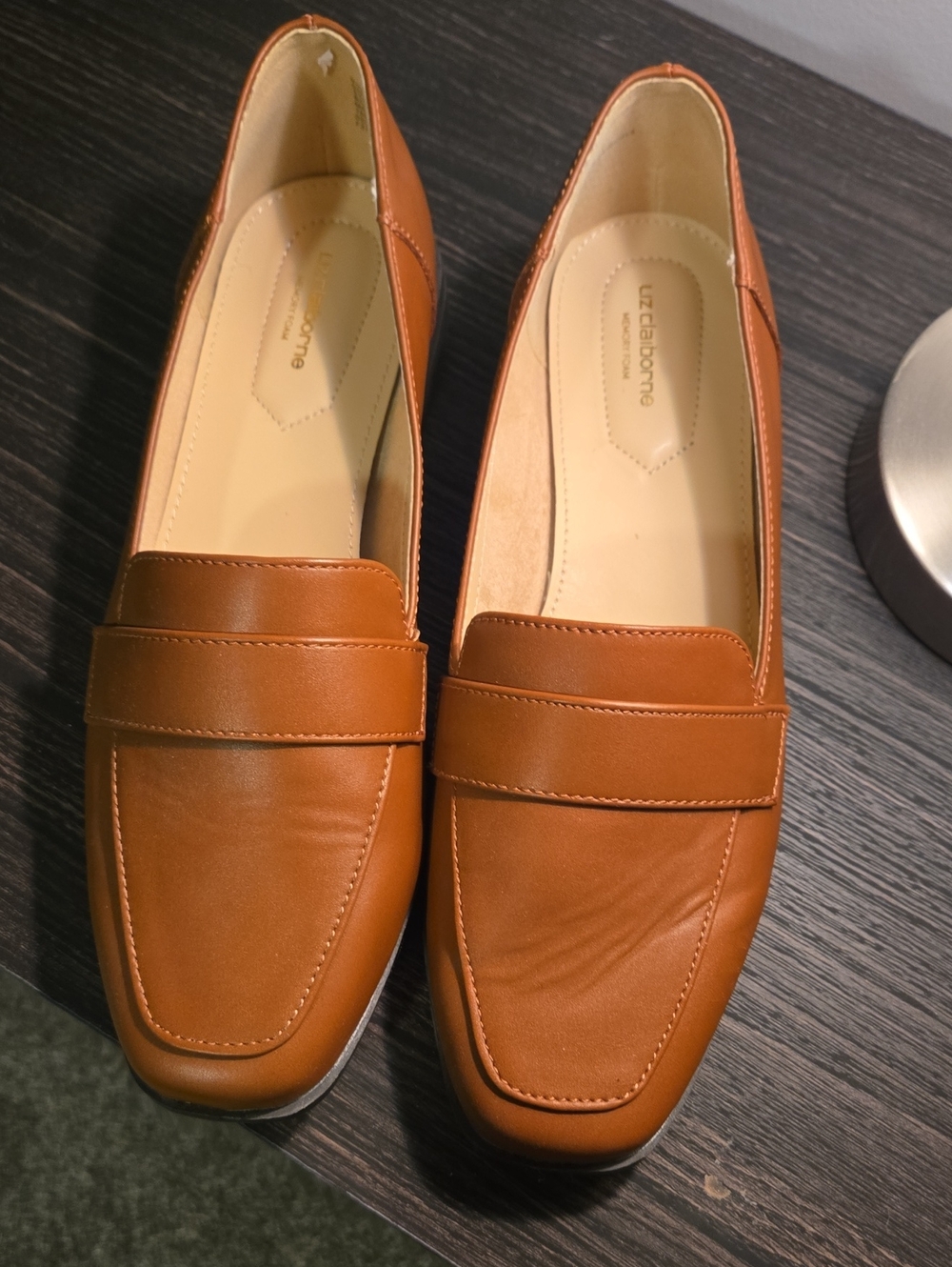 Liz Claiborne Women's Tan Leather Penny Loafers